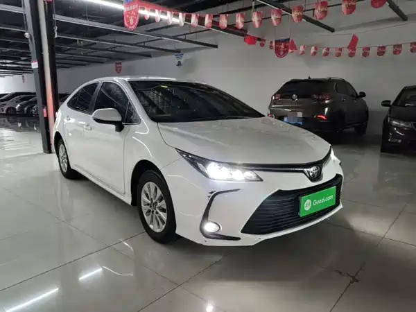 Toyota Corolla 2022, фото 3