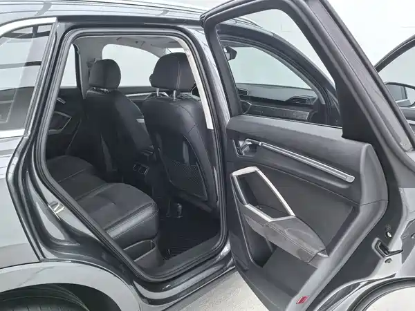 Audi Q3 2022, фото 16