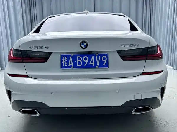 BMW 3 Series 2022, фото 20