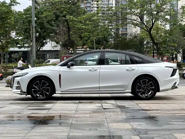Hongqi H6 2025, фото 9