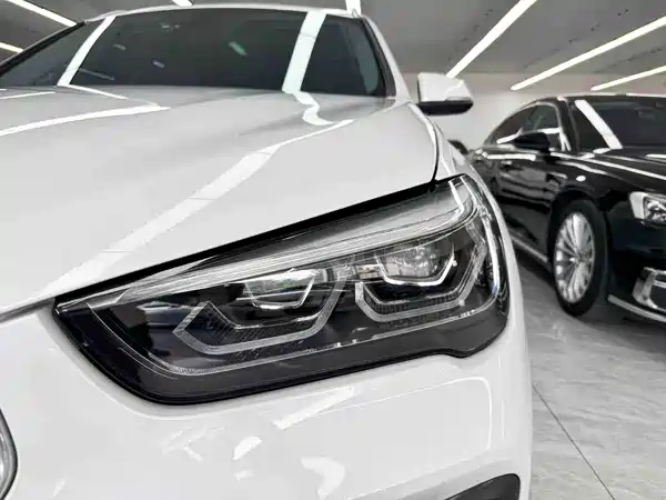 BMW X1 2022, фото 21