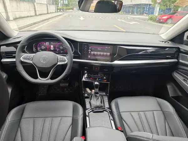 Volkswagen Passat 2024, фото 7