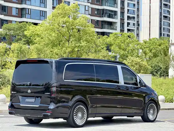 Mercedes-Benz V-Class 2022, фото 4