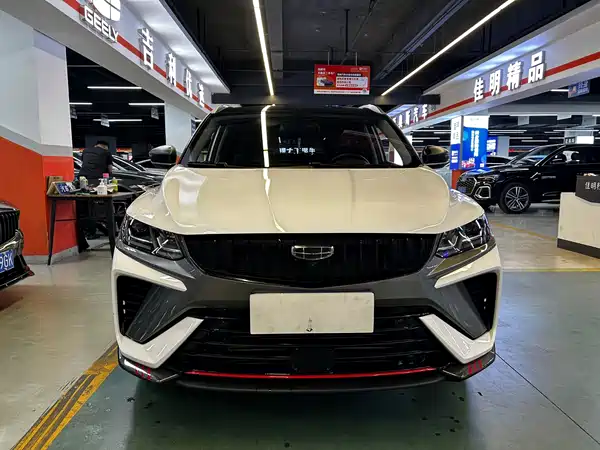 Geely Coolray 2023, фото 2