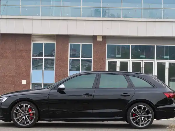 Audi S4 2024, фото 6