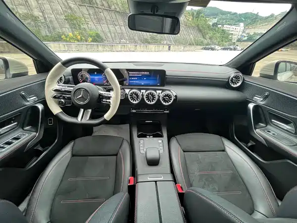 Mercedes-Benz A-Class 2024, фото 11