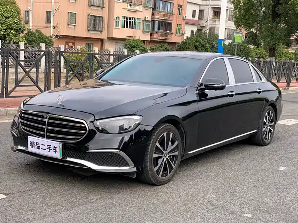 Mercedes-Benz E-Class PHEV 2022