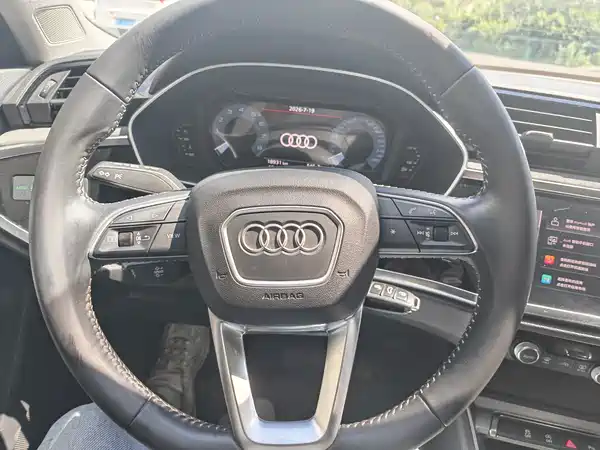 Audi Q3 2022, фото 11