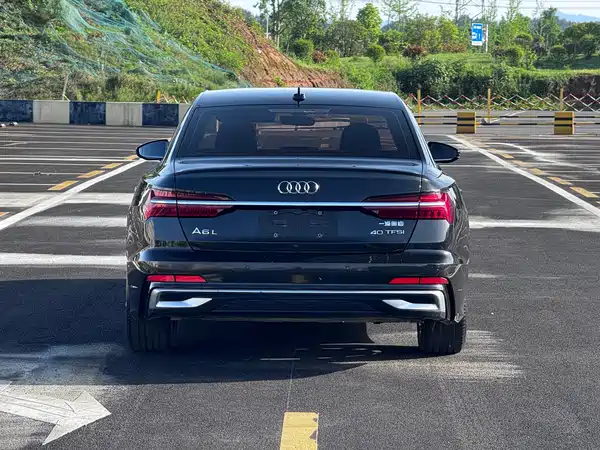 Audi A6L 2023, фото 5