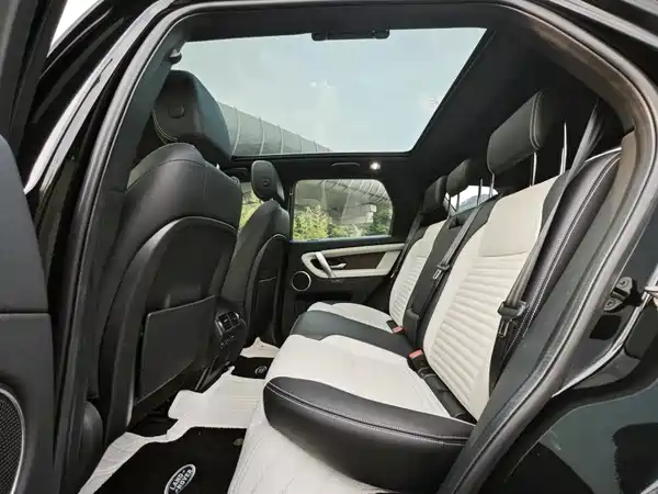 Land Rover Discovery Sport 2022, фото 10