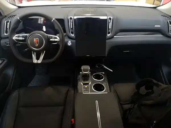 Hongqi HS3 PHEV 2025, фото 10
