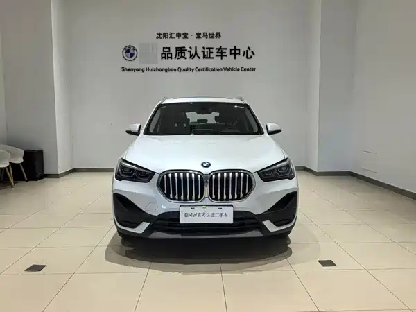 BMW X1 2022, фото 2