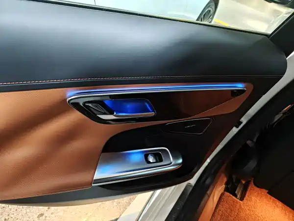 Mercedes-Benz C-Class 2024, фото 7