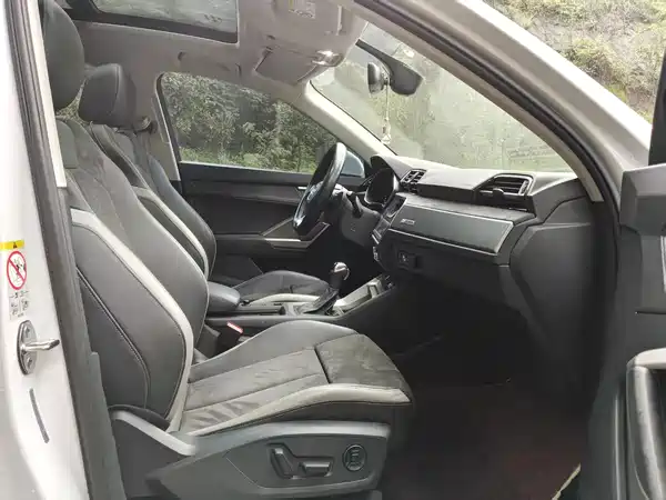 Audi Q3 2021, фото 11
