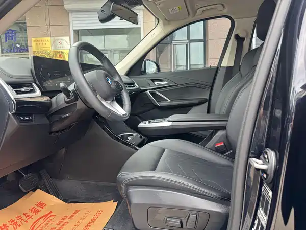 BMW X1 2023, фото 8