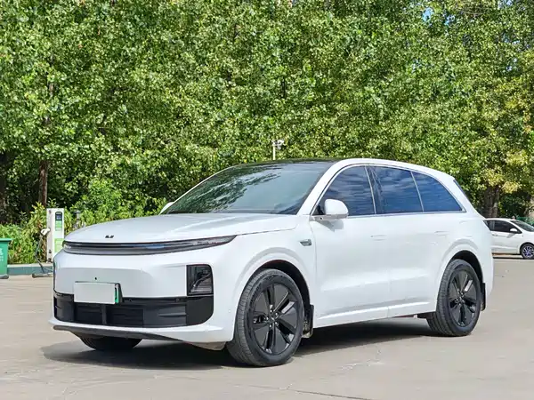 Li Auto L6 2024