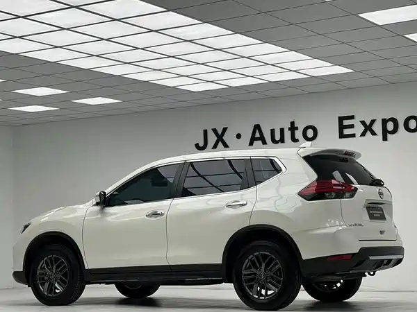 Nissan X-Trail 2025, фото 10