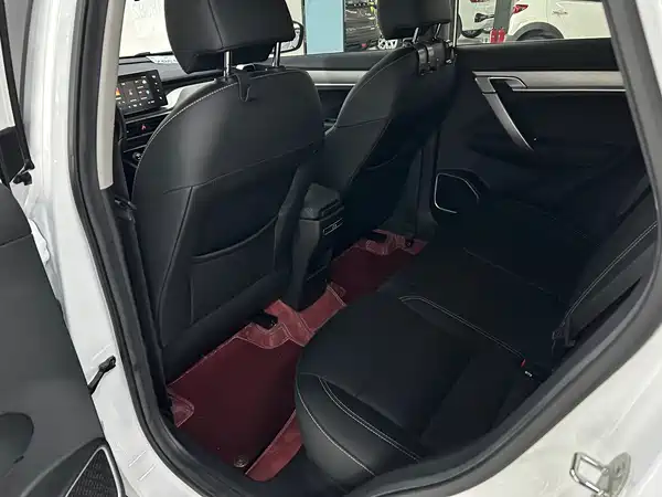 Geely Coolray 2025, фото 5
