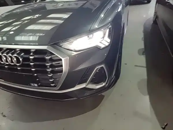 Audi Q3 2023, фото 23