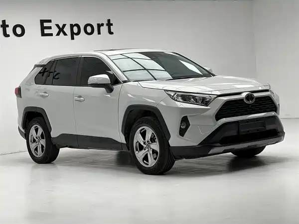 Toyota RAV4 2022, фото 3