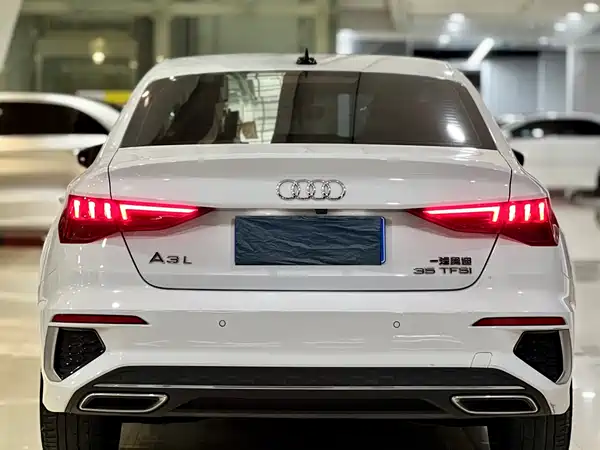 Audi A3 2024, фото 5