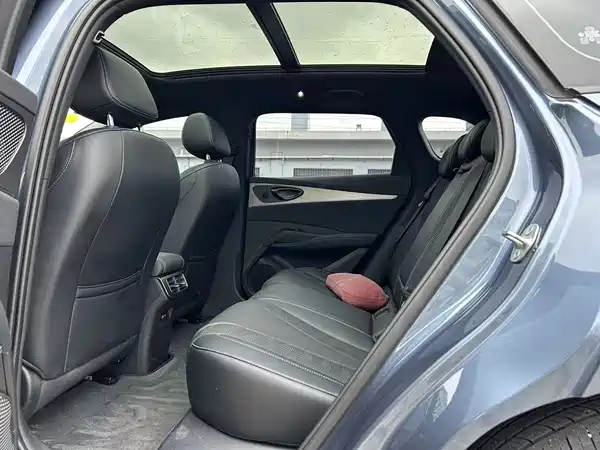 BYD Seal 06 DM-i Touring 2025, фото 6
