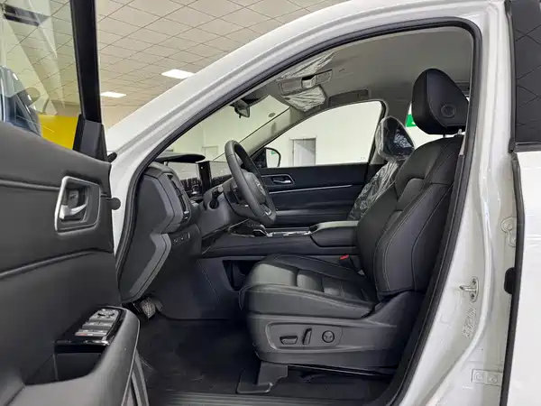 Nissan Terra 2024, фото 4