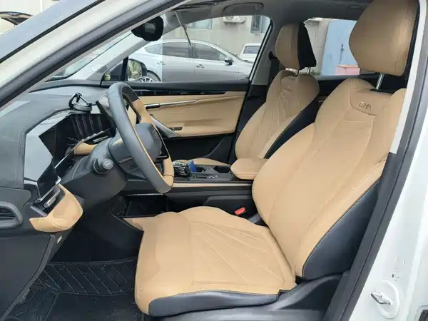 Geely Boyue L 2023, фото 7