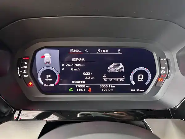 Audi A3 2023, фото 9
