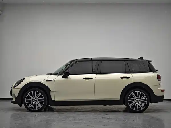 MINI CLUBMAN 2022, фото 7