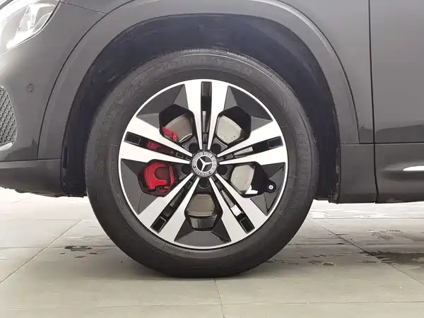 Mercedes-Benz GLB 2023, фото 17