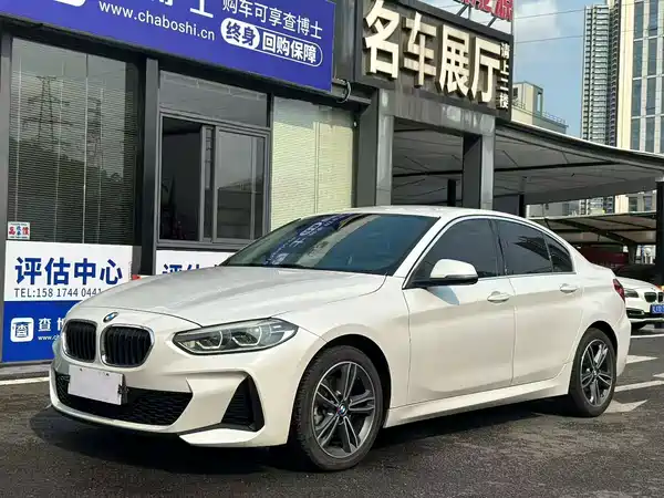 BMW 1 Series 2022, фото 4