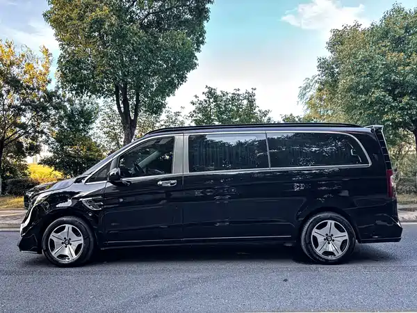 Mercedes-Benz Vito 2023, фото 24