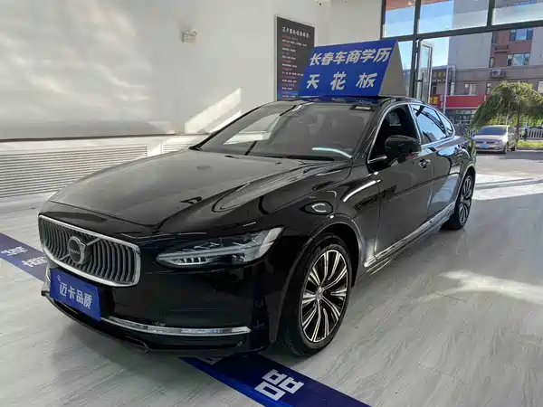 Volvo S90 2022