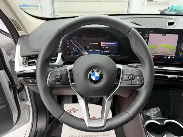 BMW X1 2023, фото 13