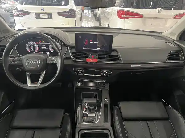 Audi Q5L 2022, фото 5