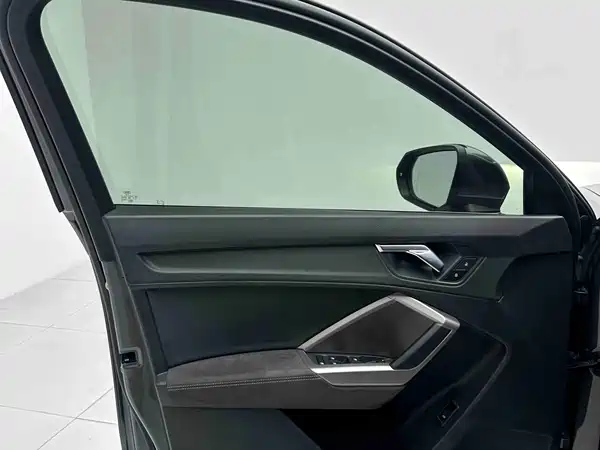 Audi Q3 2022, фото 14