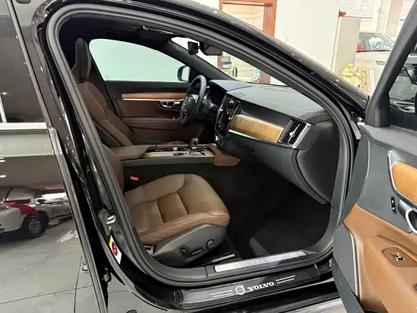 Volvo S90 2024, фото 9