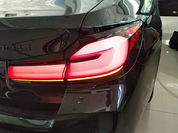 BMW 5 Series 2022, фото 7