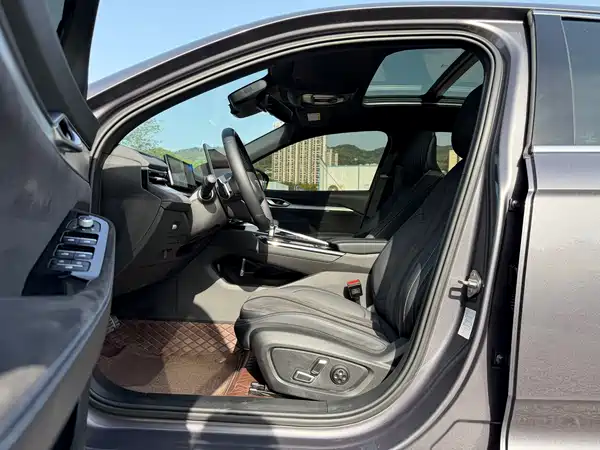Geely Preface 2025, фото 7