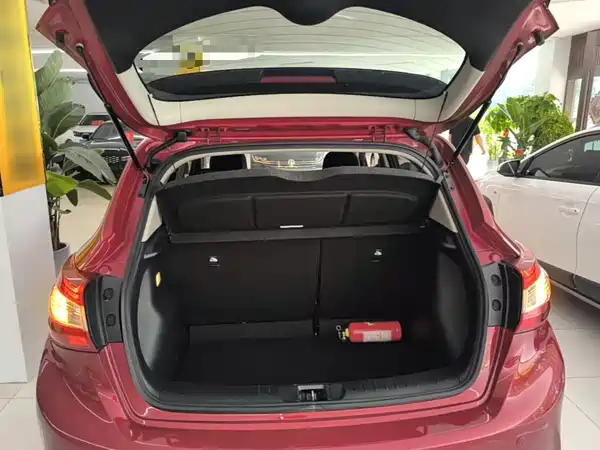 Nissan Tiida 2021, фото 18