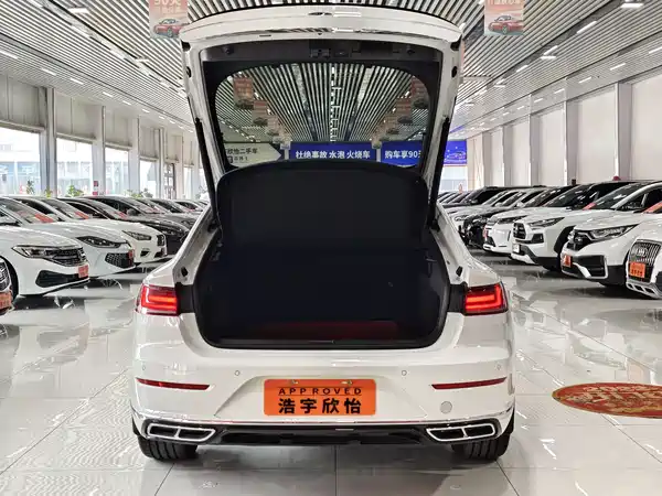 Volkswagen Passat CC 2023, фото 16