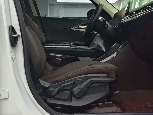 BMW X1 2023, фото 26