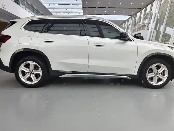 BMW X1 2023, фото 8
