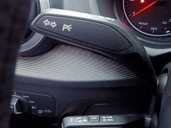 Audi Q2L 2022, фото 12