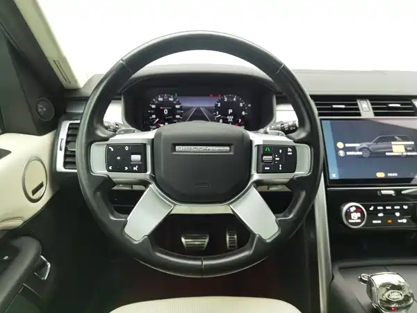 Land Rover Discovery 2023, фото 11