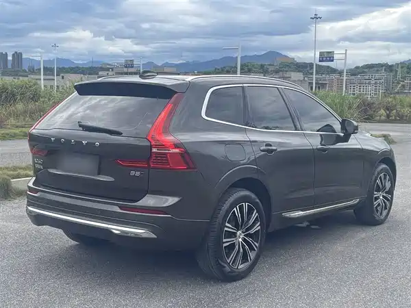Volvo XC60 2022, фото 6
