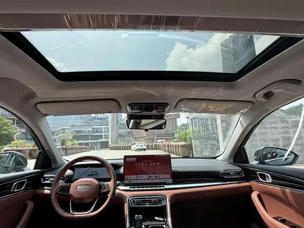 Geely Emgrand 2026, фото 21