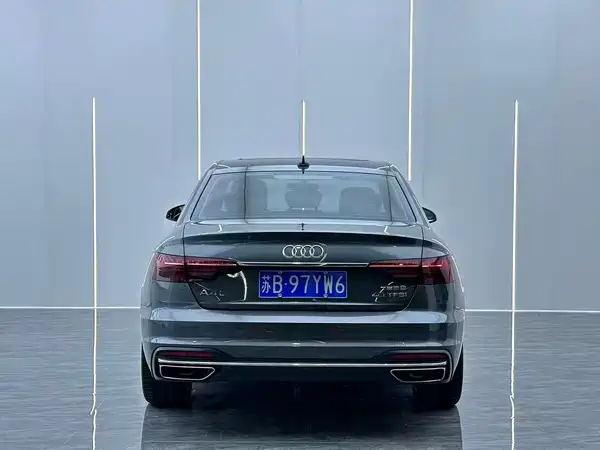 Audi A4L 2023, фото 13
