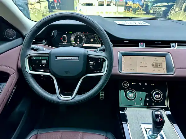 Land Rover Range Rover Evoque PHEV 2023, фото 14